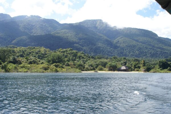 Mahale_National_Park_Lake_Tanganyika_02 Mahale_National_Park_Lake_Tanganyika_02
